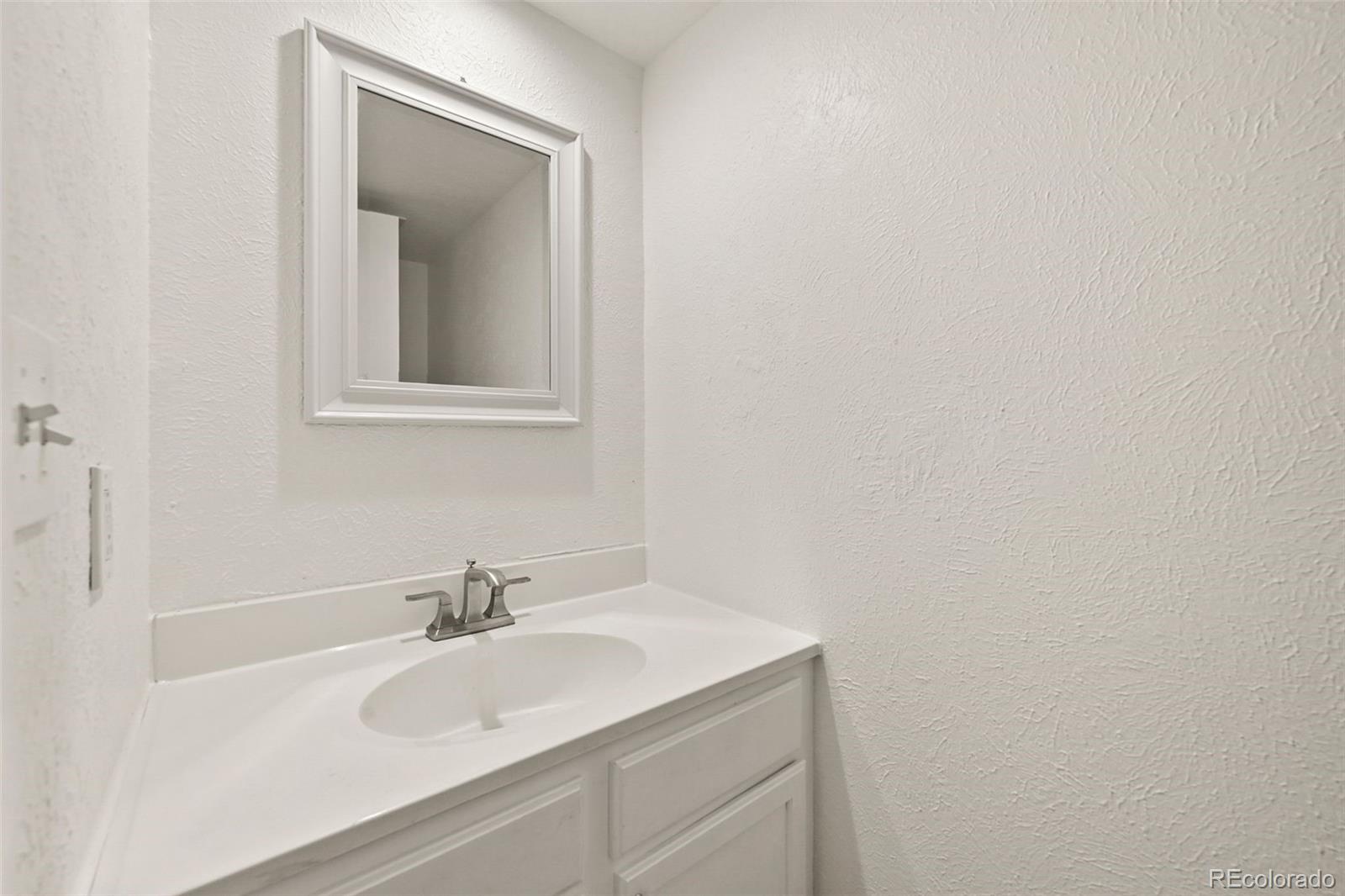 14313 E Warren Place