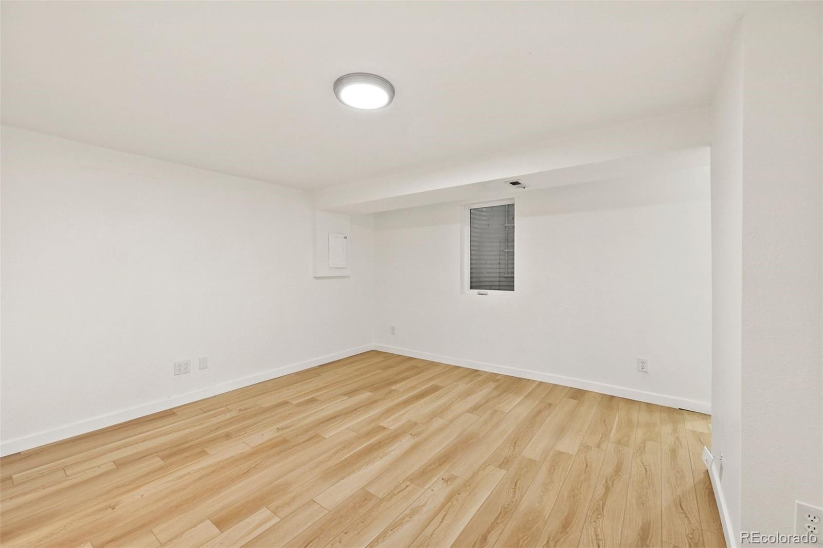 14313 E Warren Place