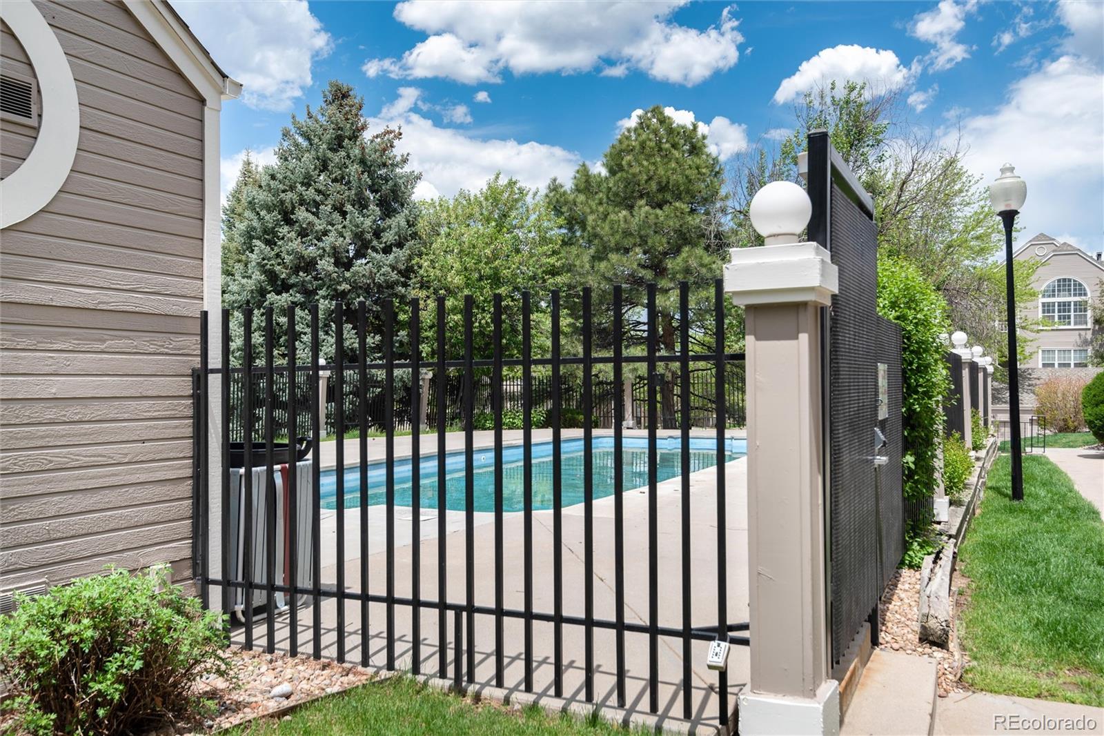 5712 W Asbury Place Unit: B-102