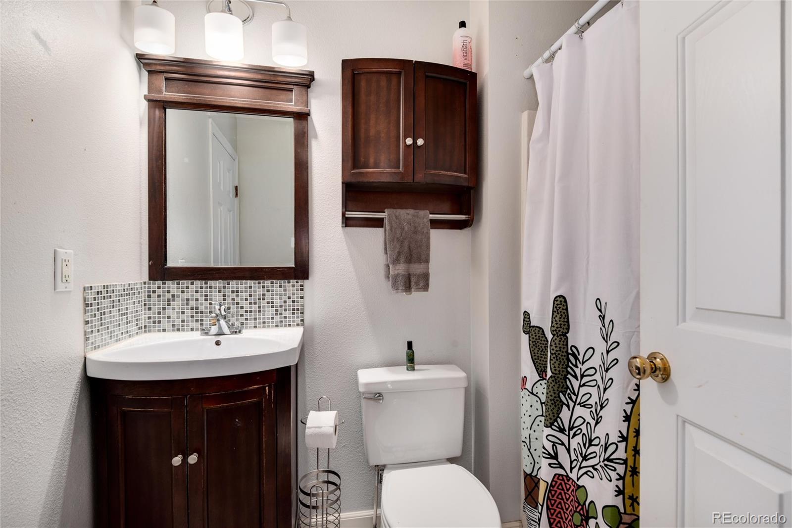 5712 W Asbury Place Unit: B-102