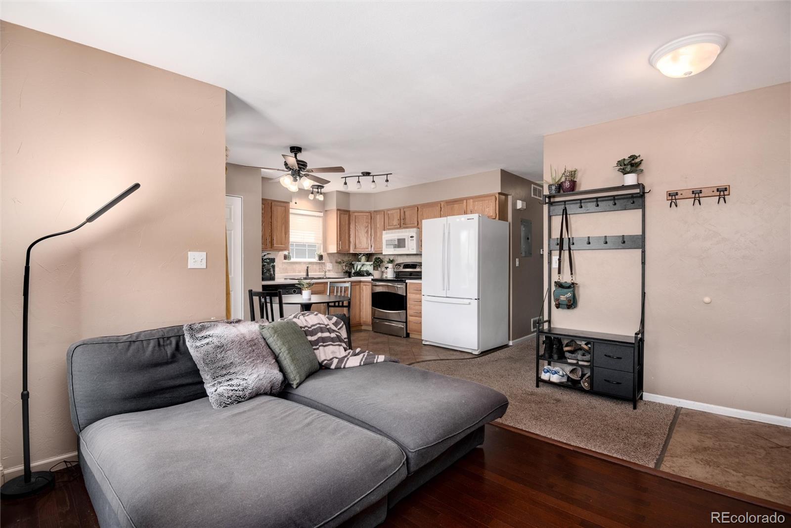 5712 W Asbury Place Unit: B-102