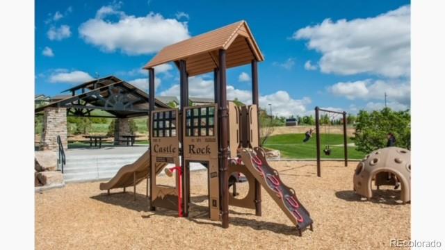 3527 Golden Spur Loop