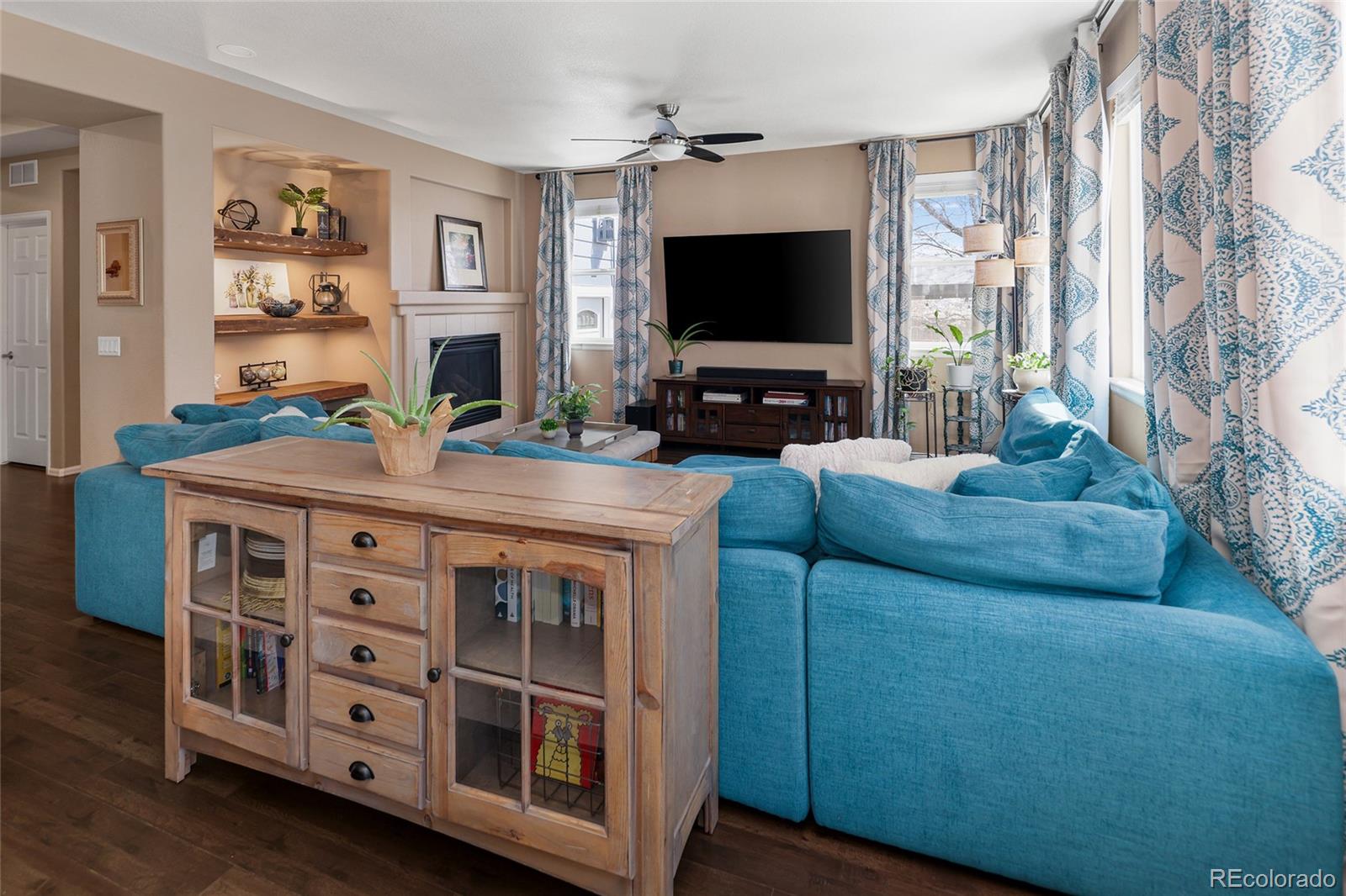 3527 Golden Spur Loop