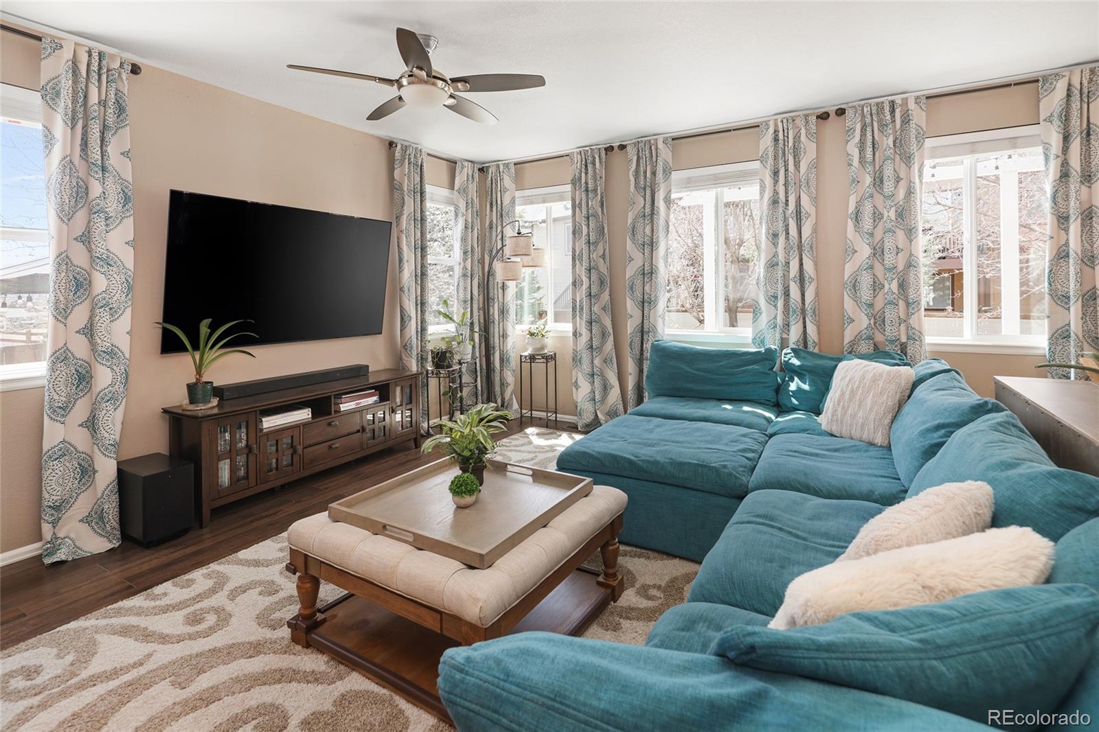 3527 Golden Spur Loop