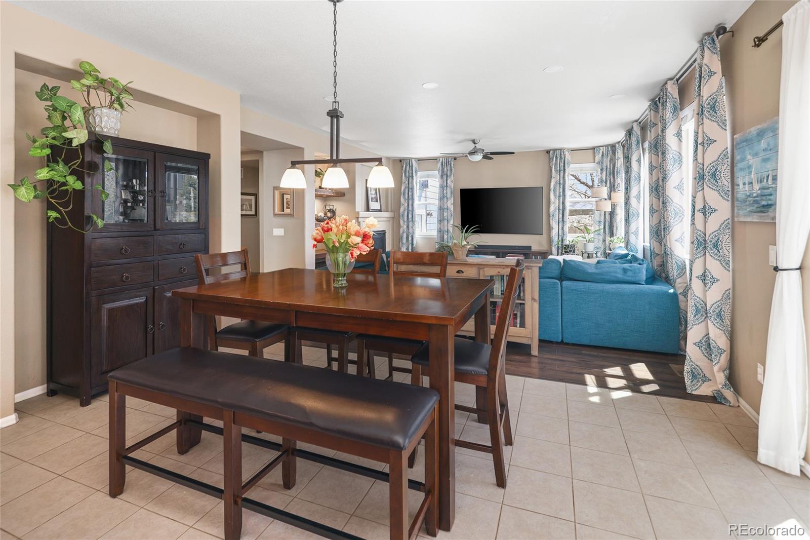 3527 Golden Spur Loop