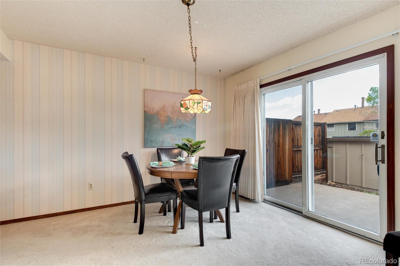 2719 E Fremont Place