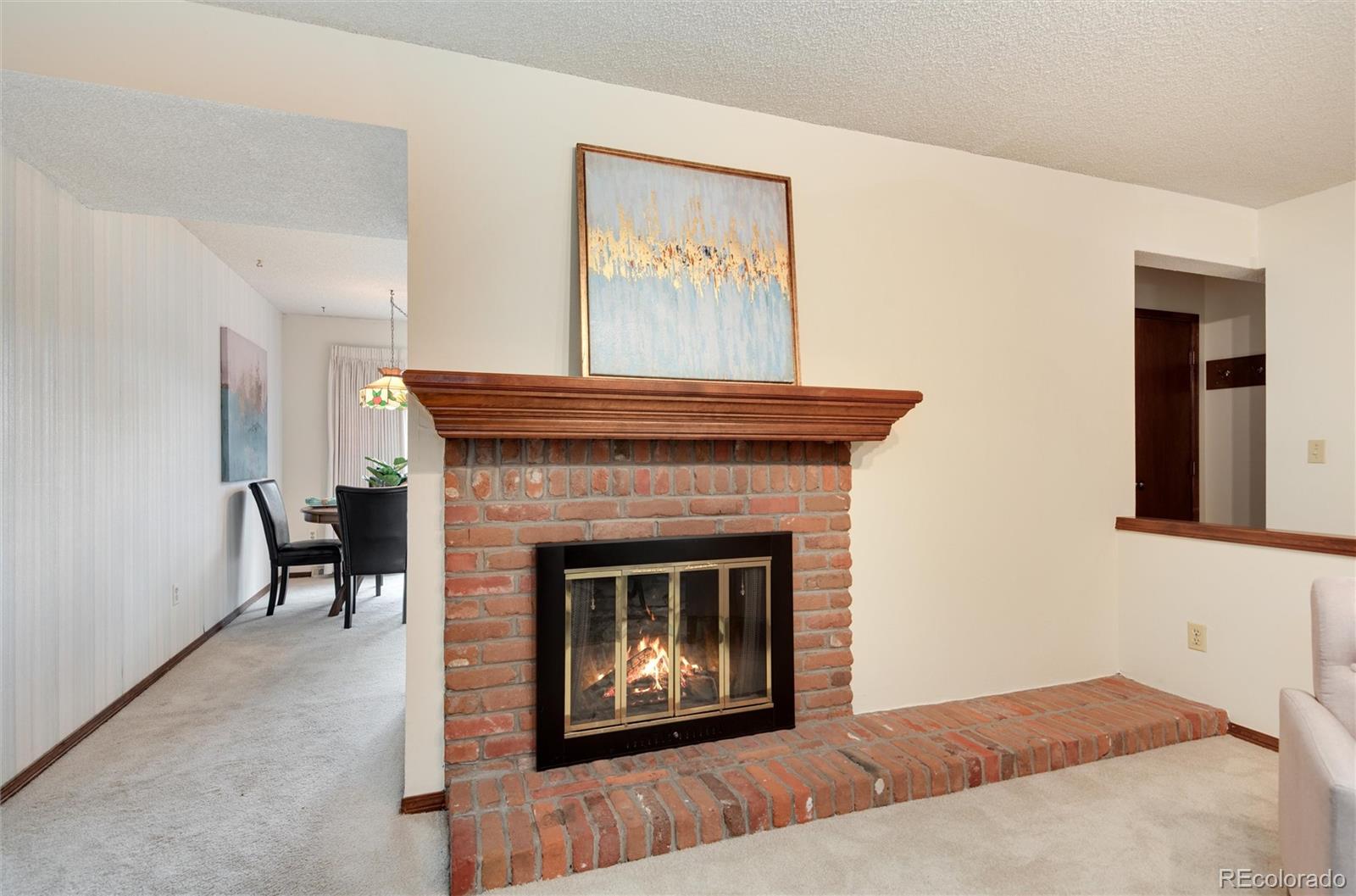 2719 E Fremont Place