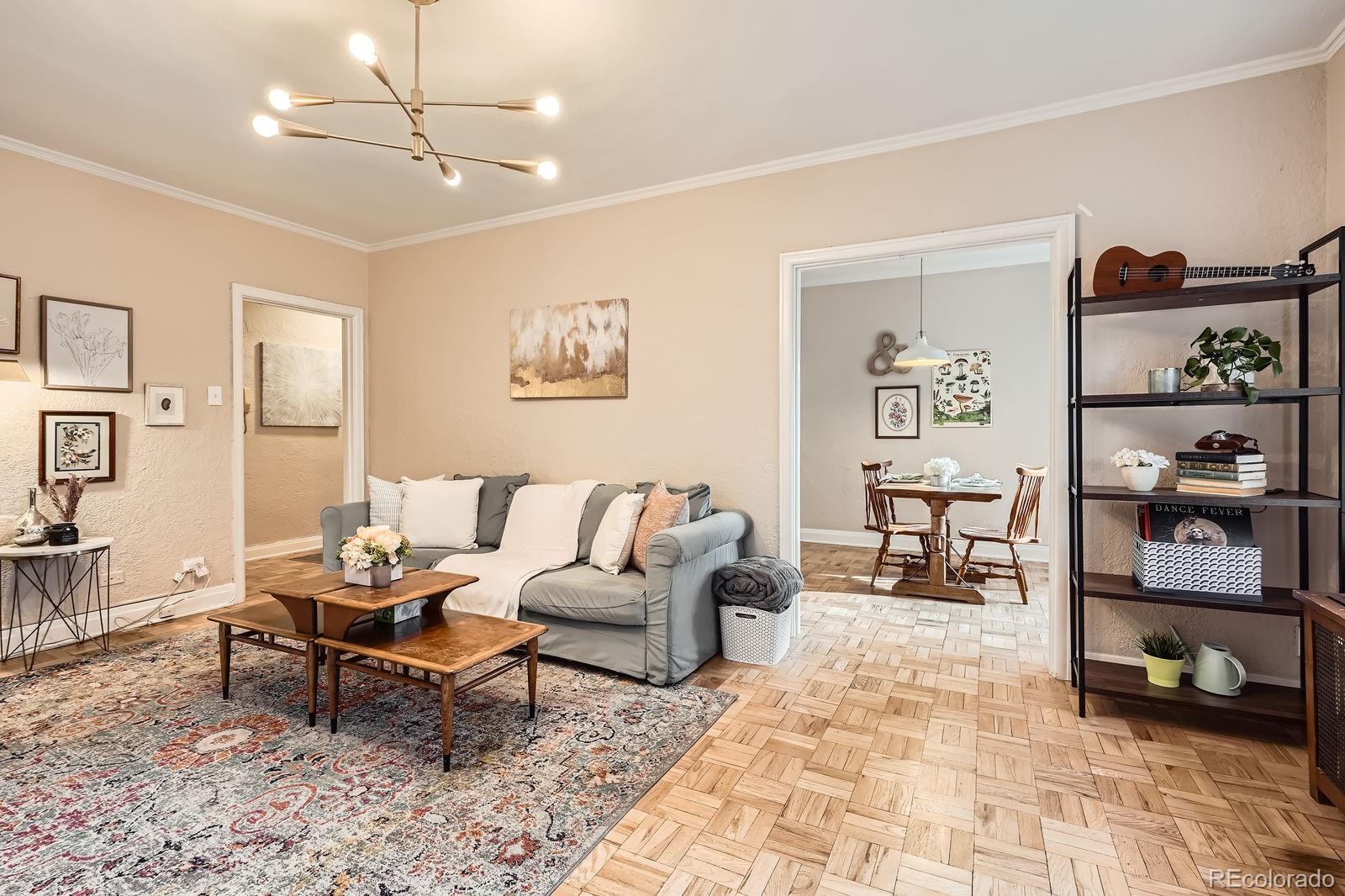963 N Logan Street Unit: 11