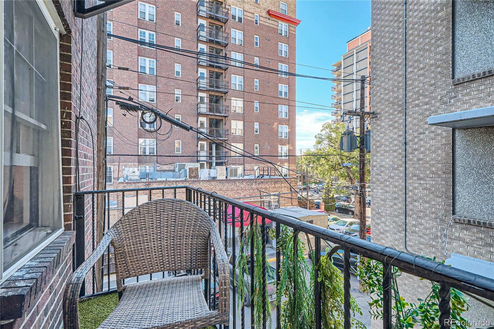 963 N Logan Street Unit: 11