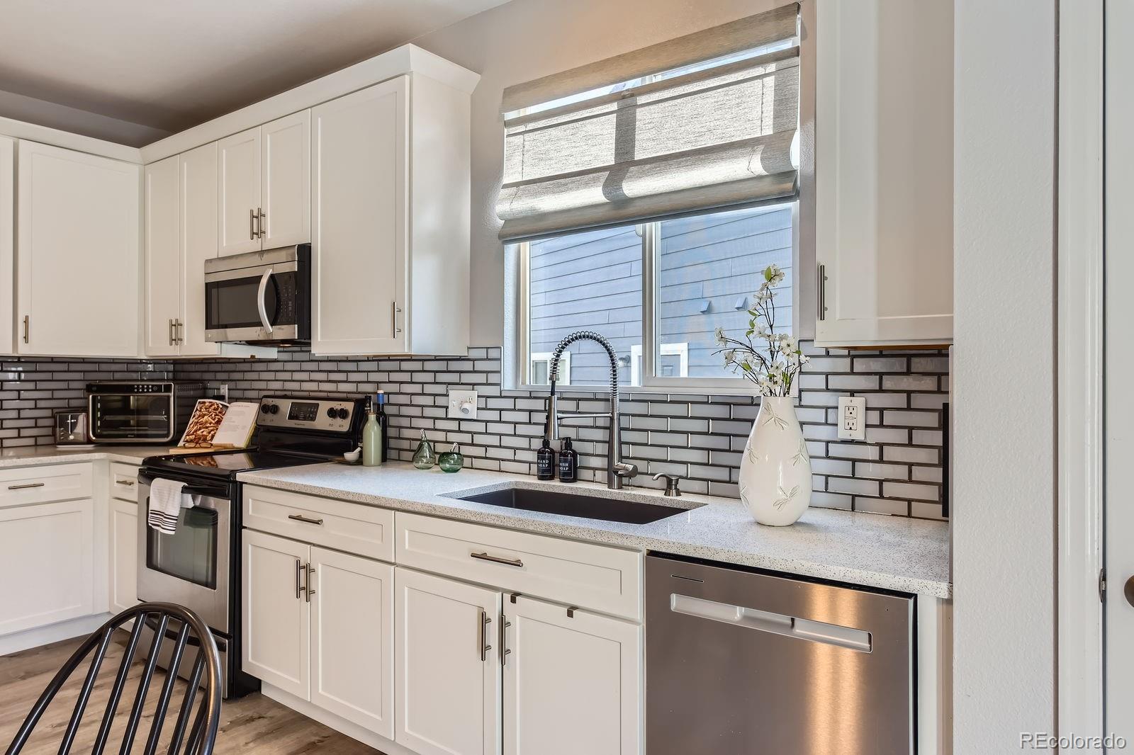 4868 Collingswood Drive