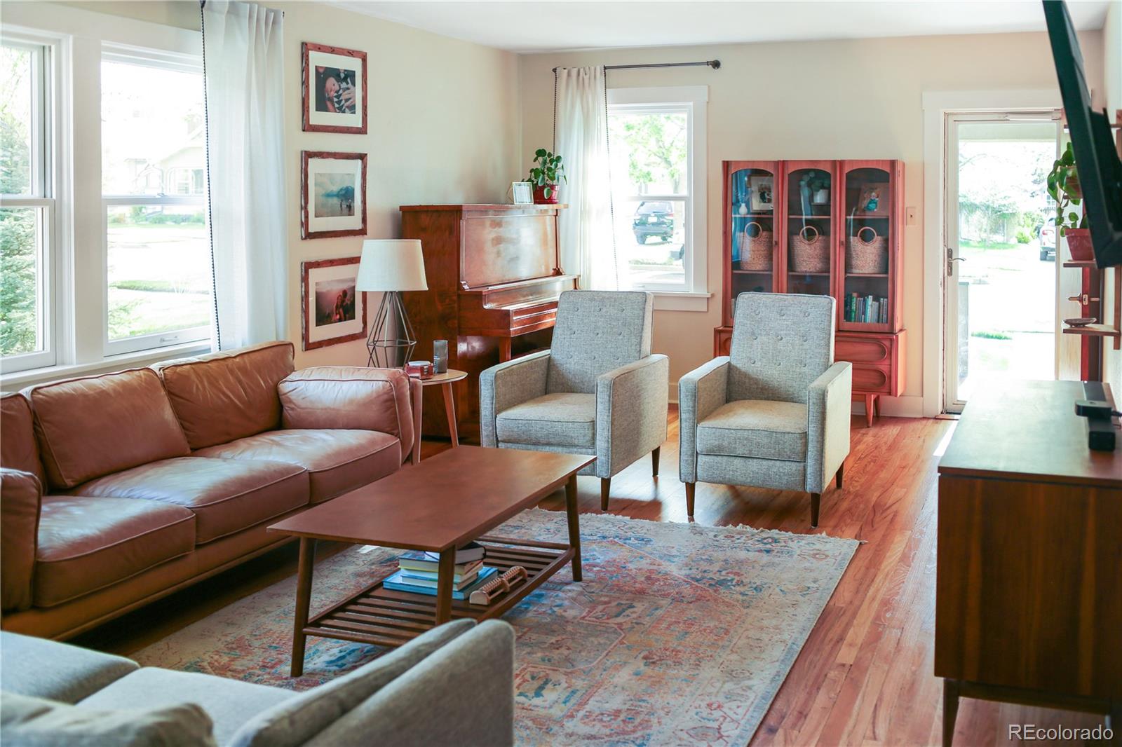 5628 S Louthan Street