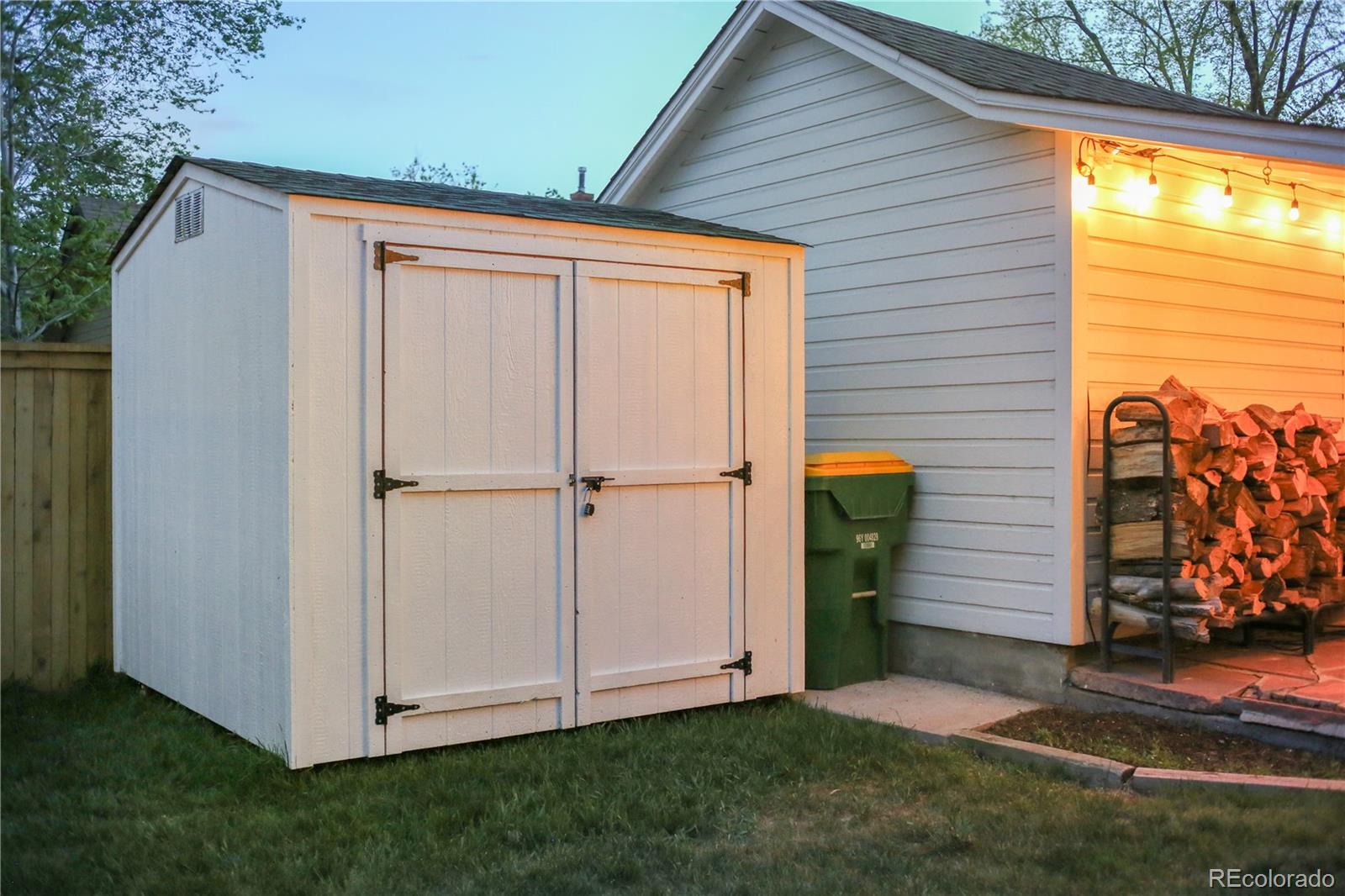 5628 S Louthan Street