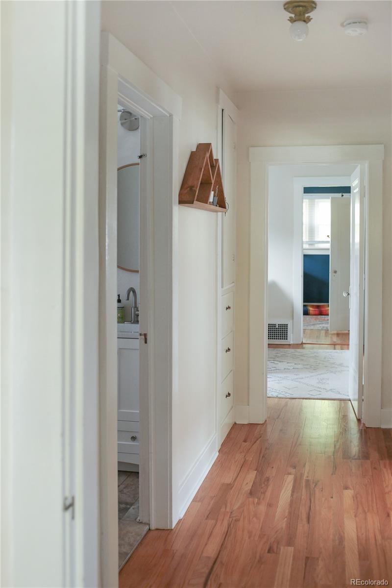 5628 S Louthan Street