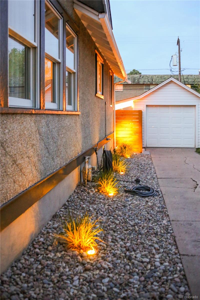 5628 S Louthan Street