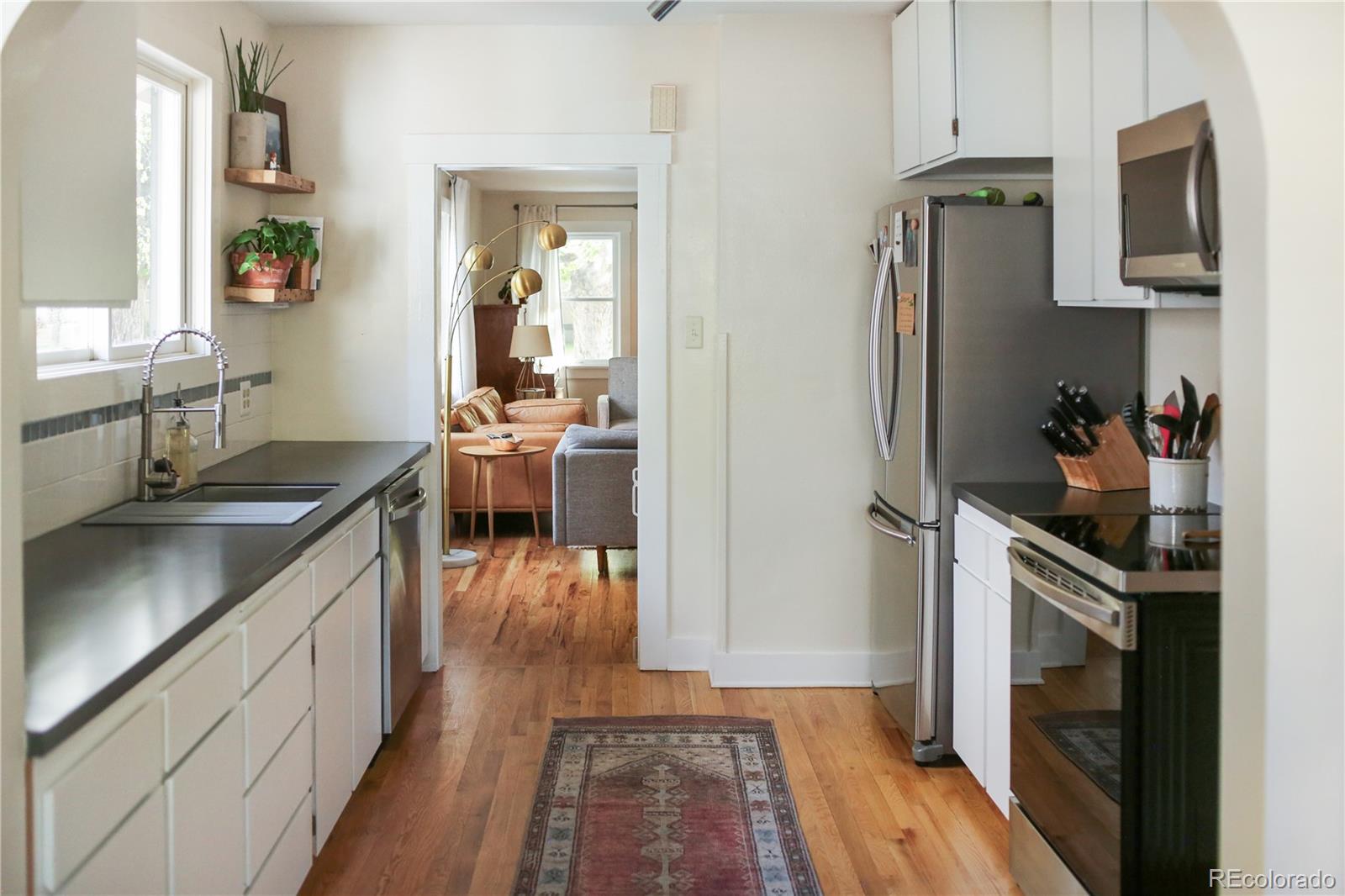 5628 S Louthan Street