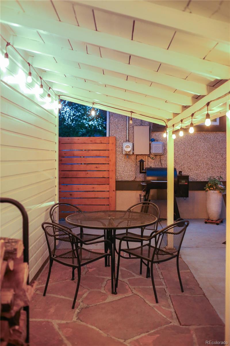 5628 S Louthan Street