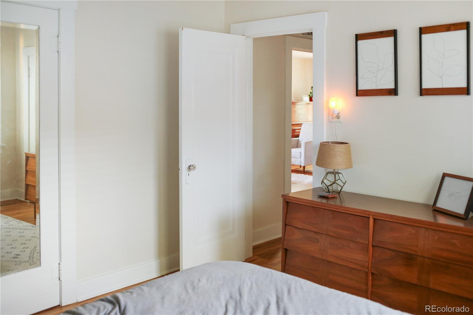 5628 S Louthan Street