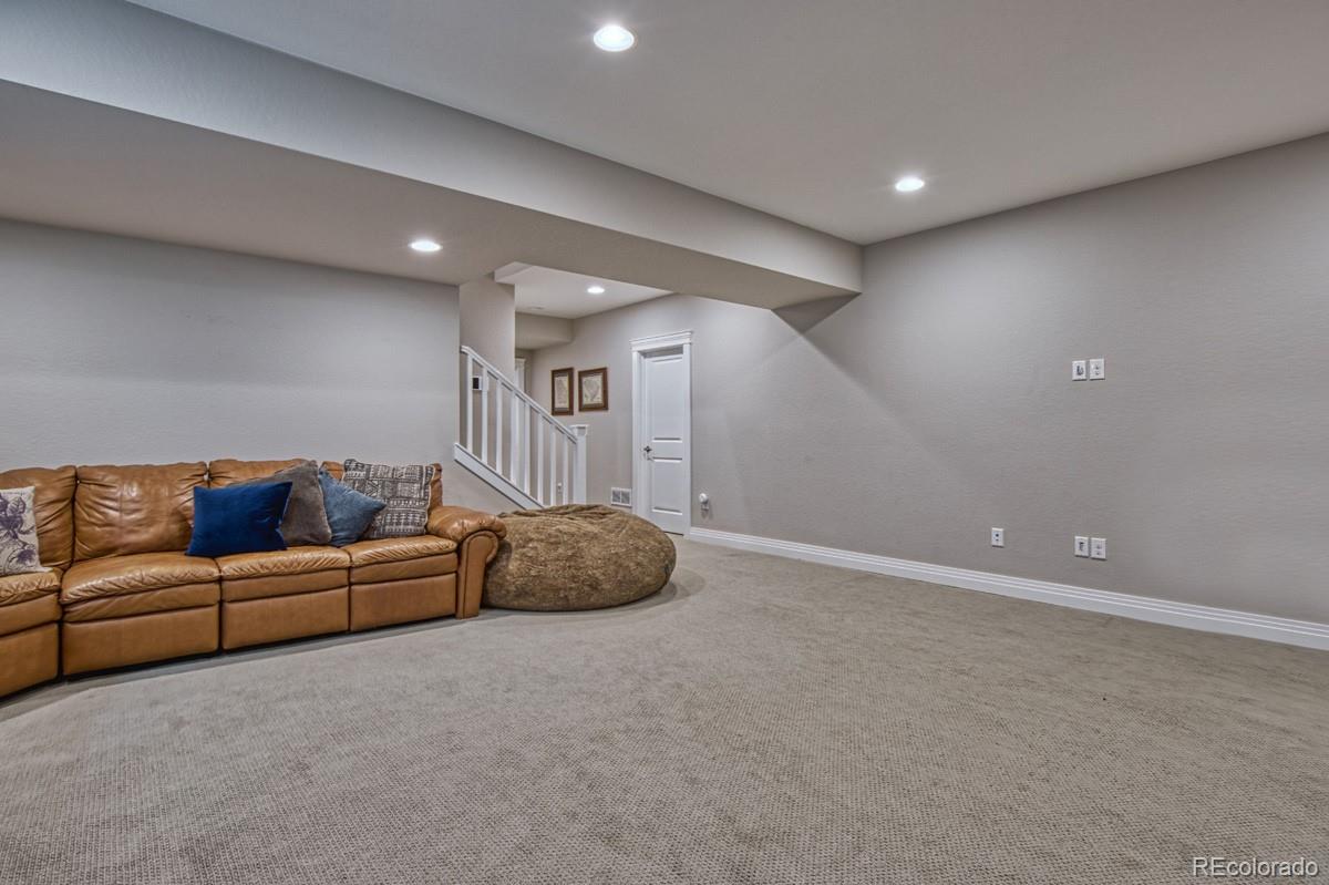 5987 N Elmira Street