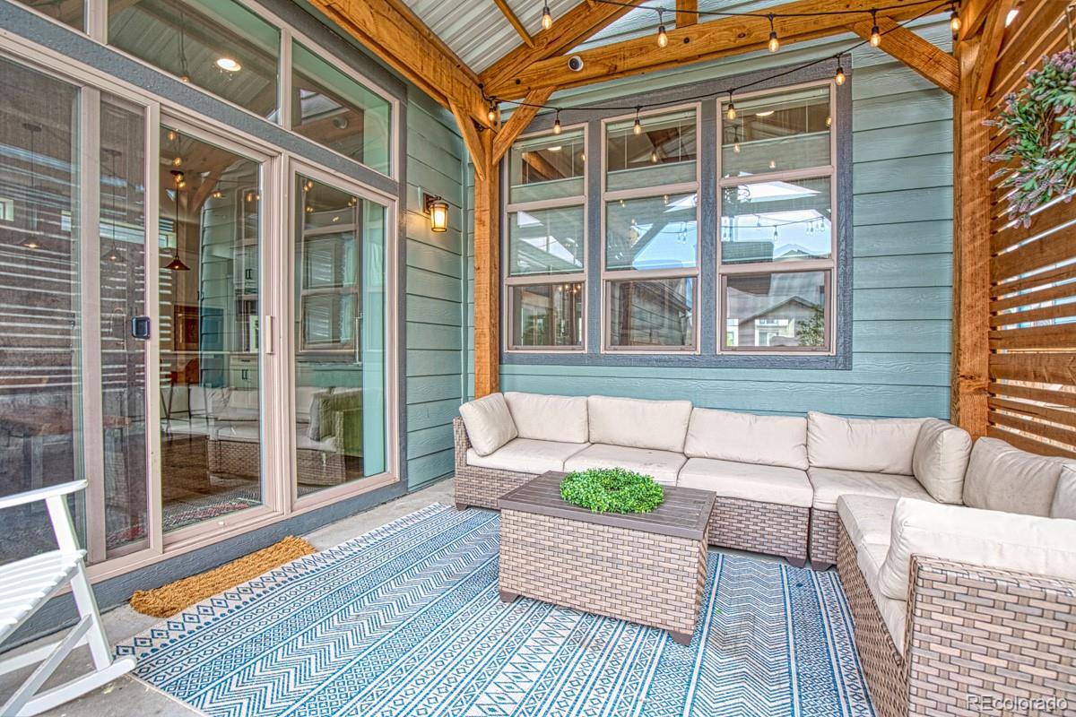 5987 N Elmira Street