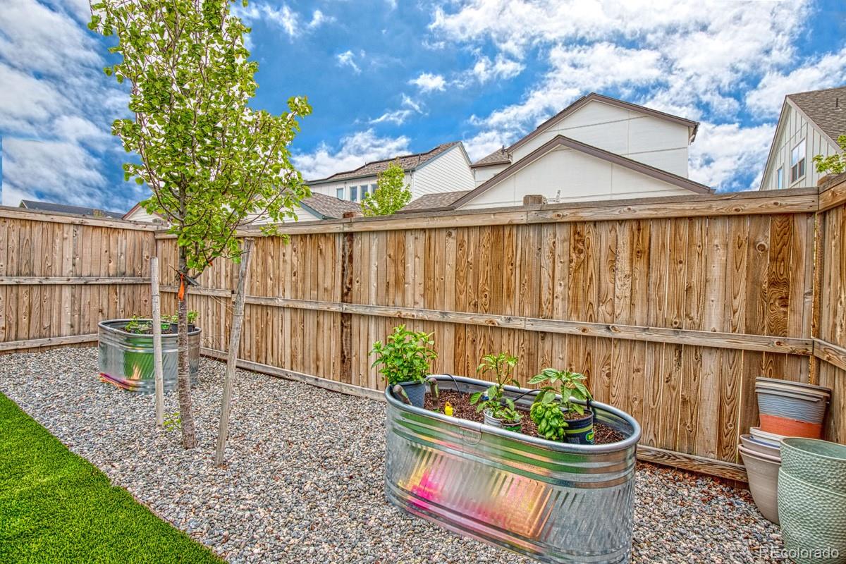 5987 N Elmira Street