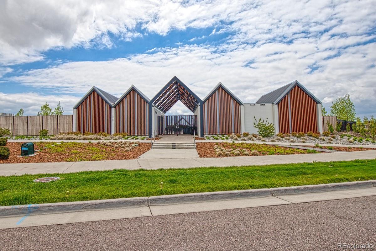 5987 N Elmira Street