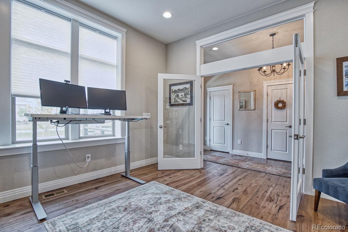 5987 N Elmira Street