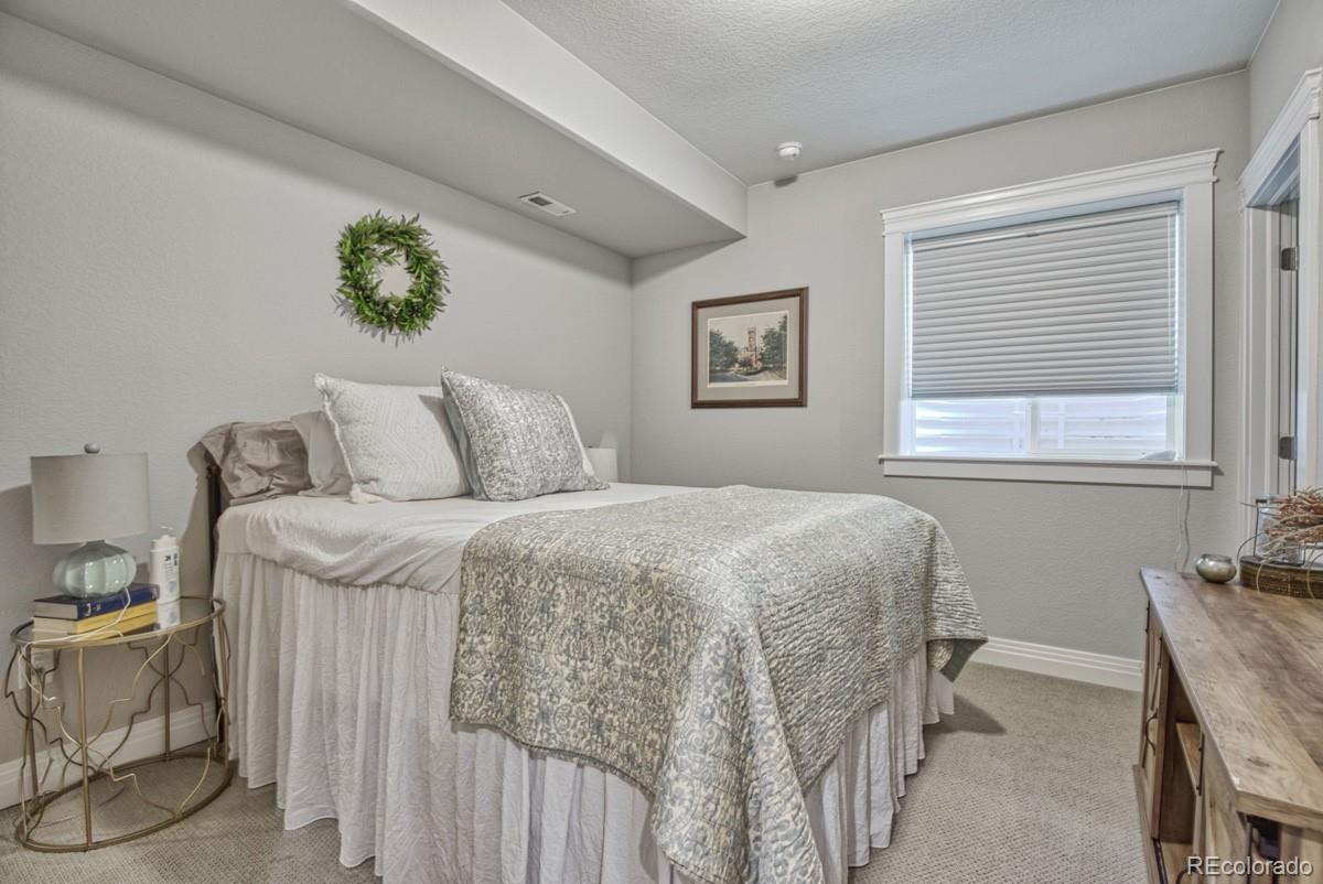 5987 N Elmira Street