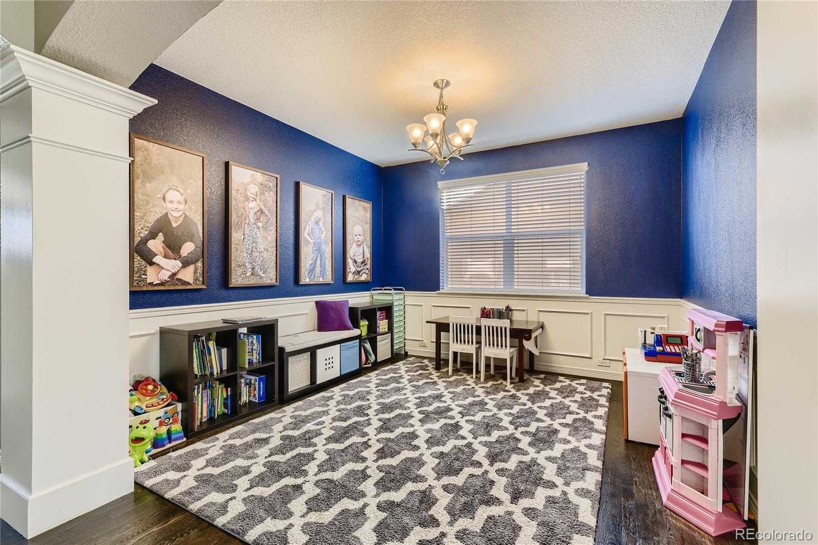 20497 Narrow Pine Lane