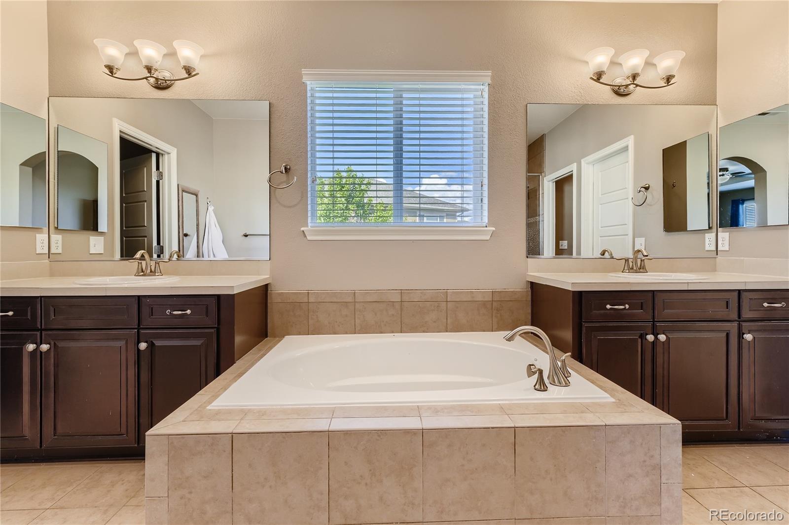 20497 Narrow Pine Lane