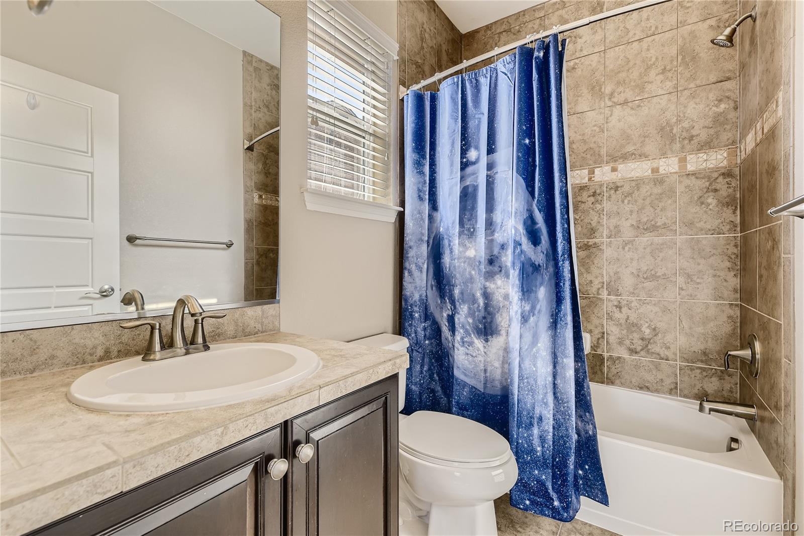 20497 Narrow Pine Lane