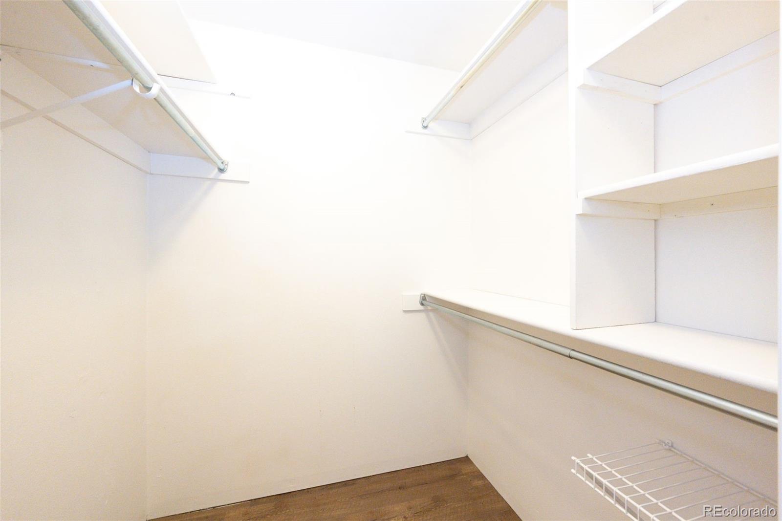 6009 S Jamaica Circle