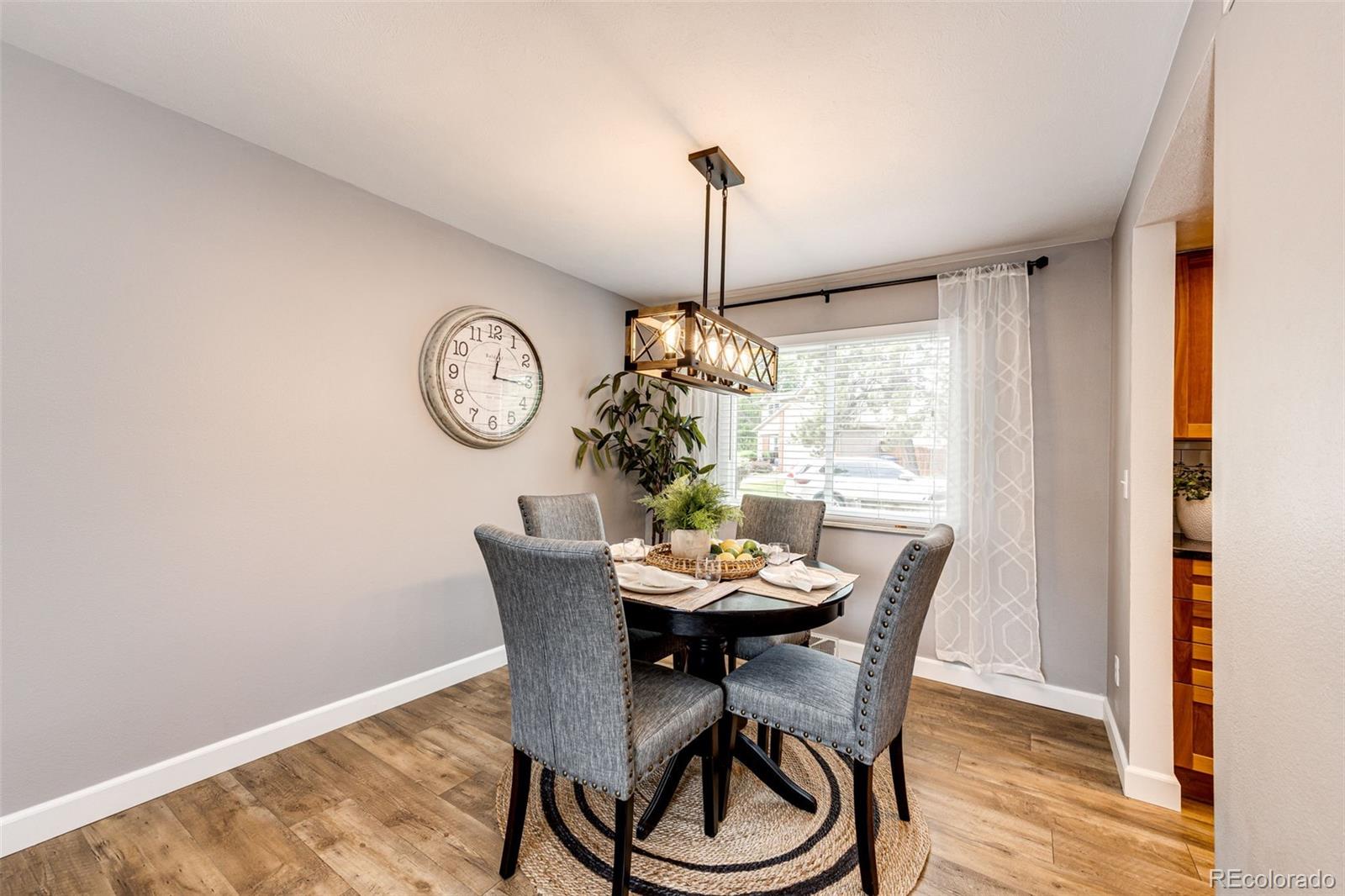 6009 S Jamaica Circle