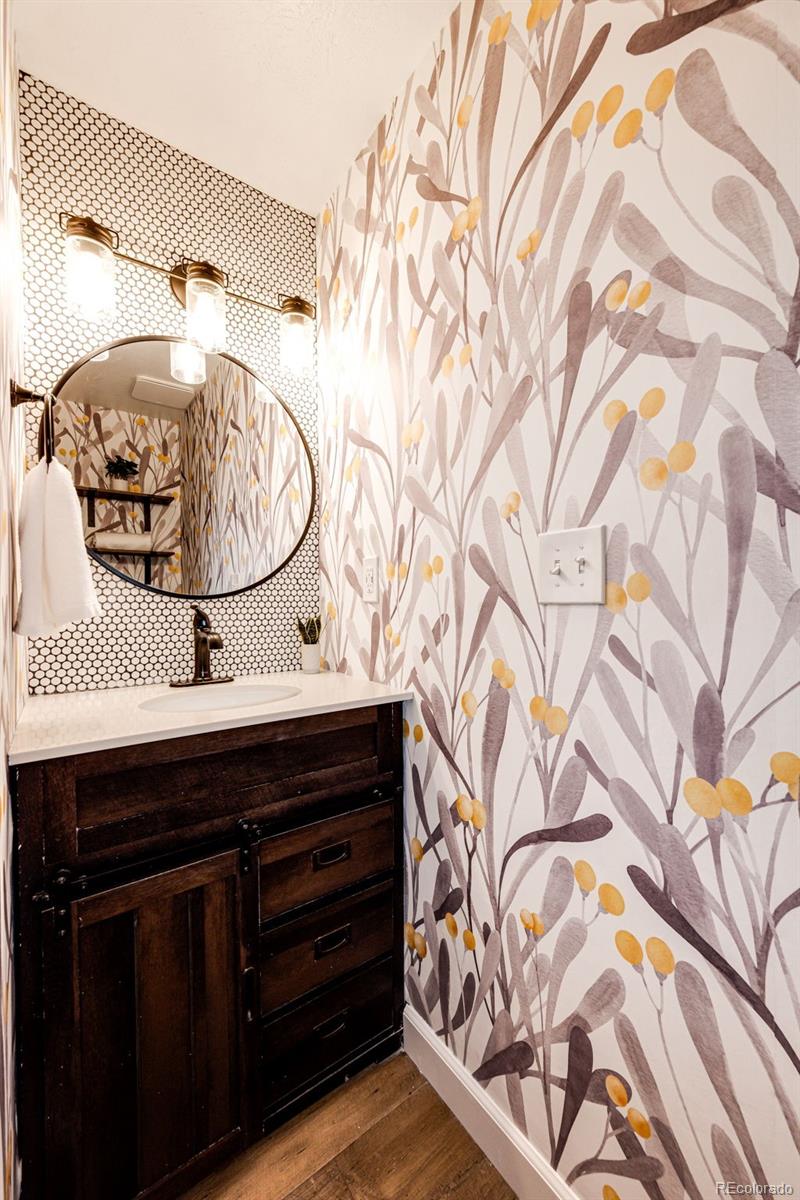 6009 S Jamaica Circle