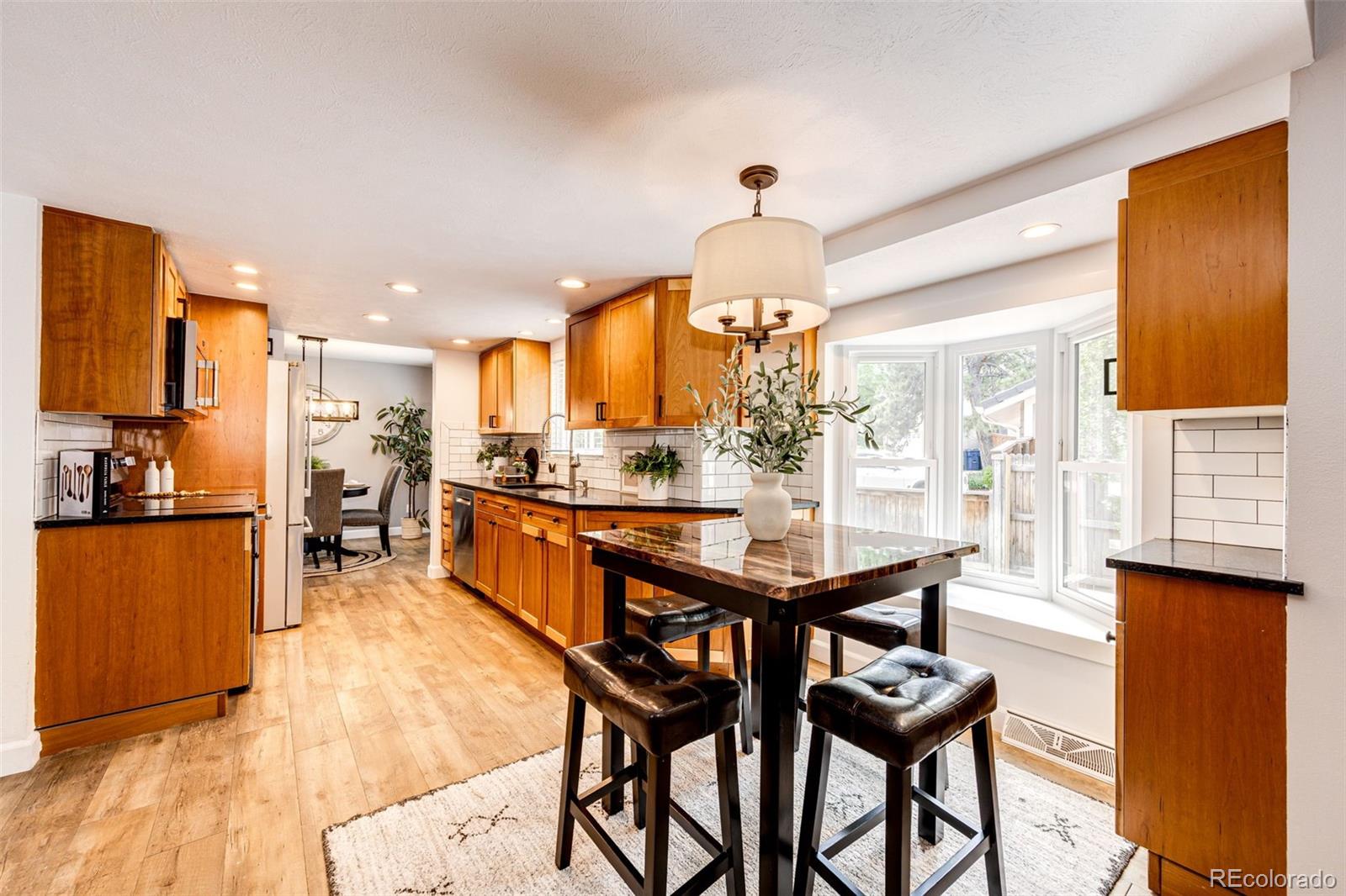 6009 S Jamaica Circle