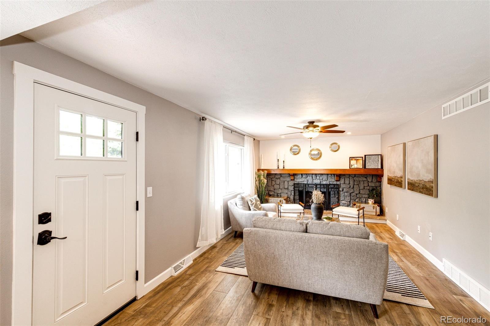 6009 S Jamaica Circle