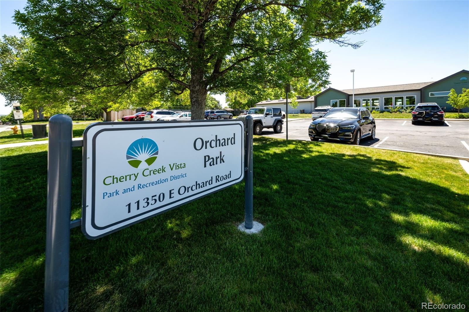 6009 S Jamaica Circle