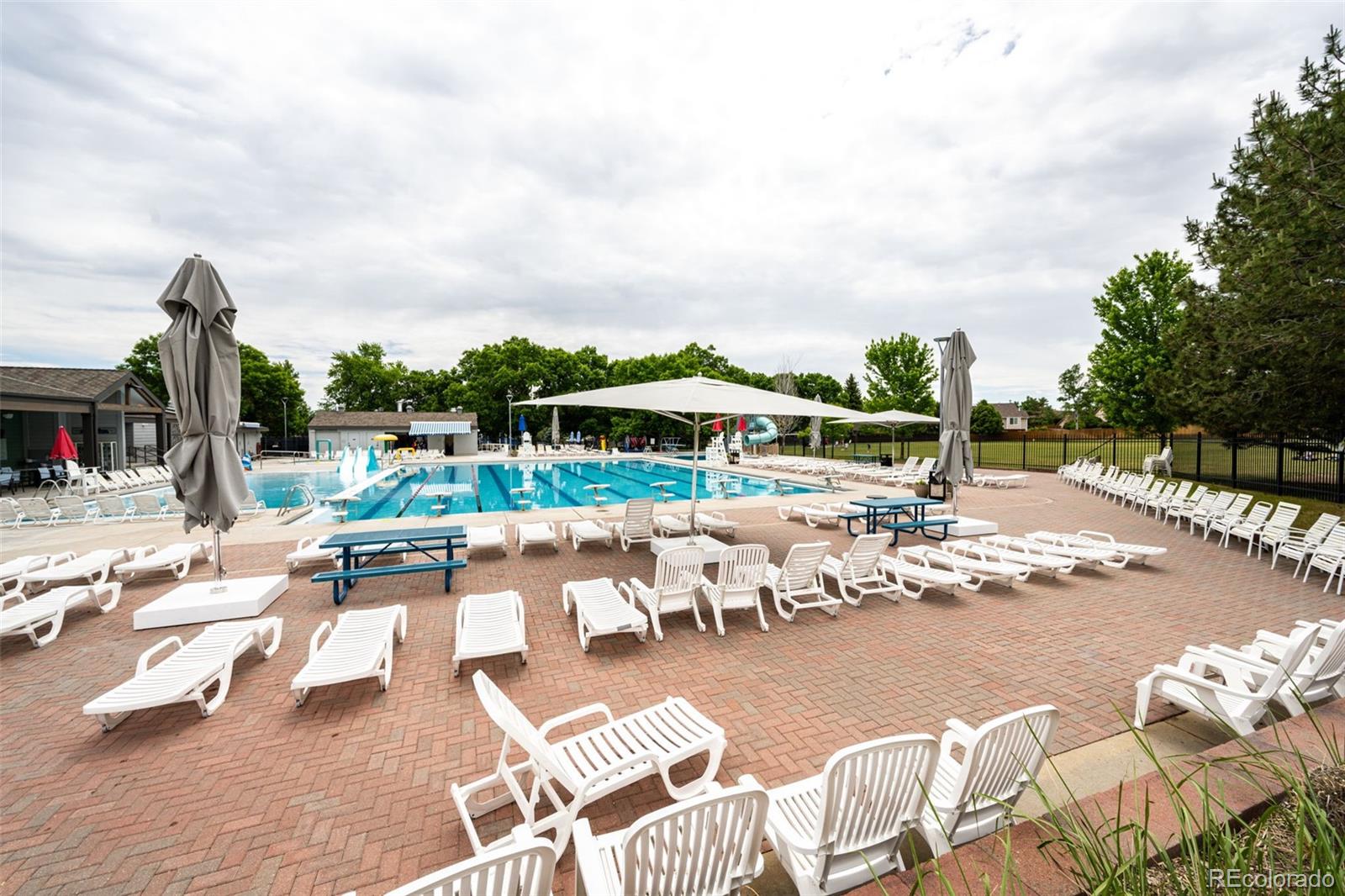 6009 S Jamaica Circle