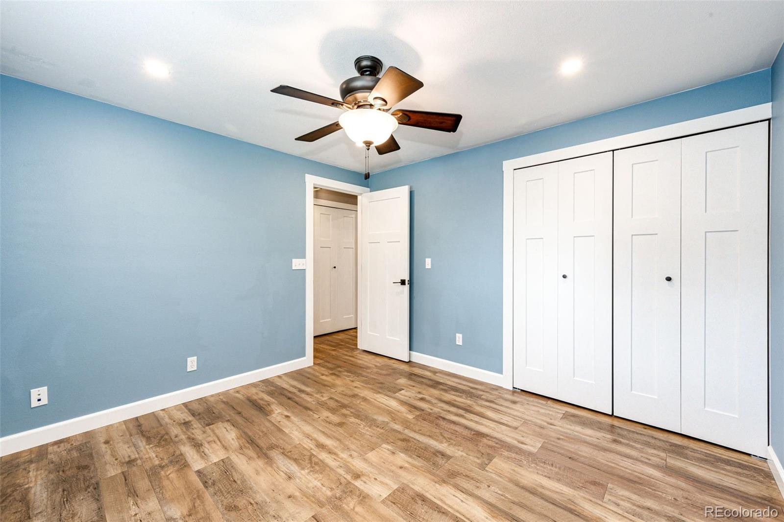 6009 S Jamaica Circle