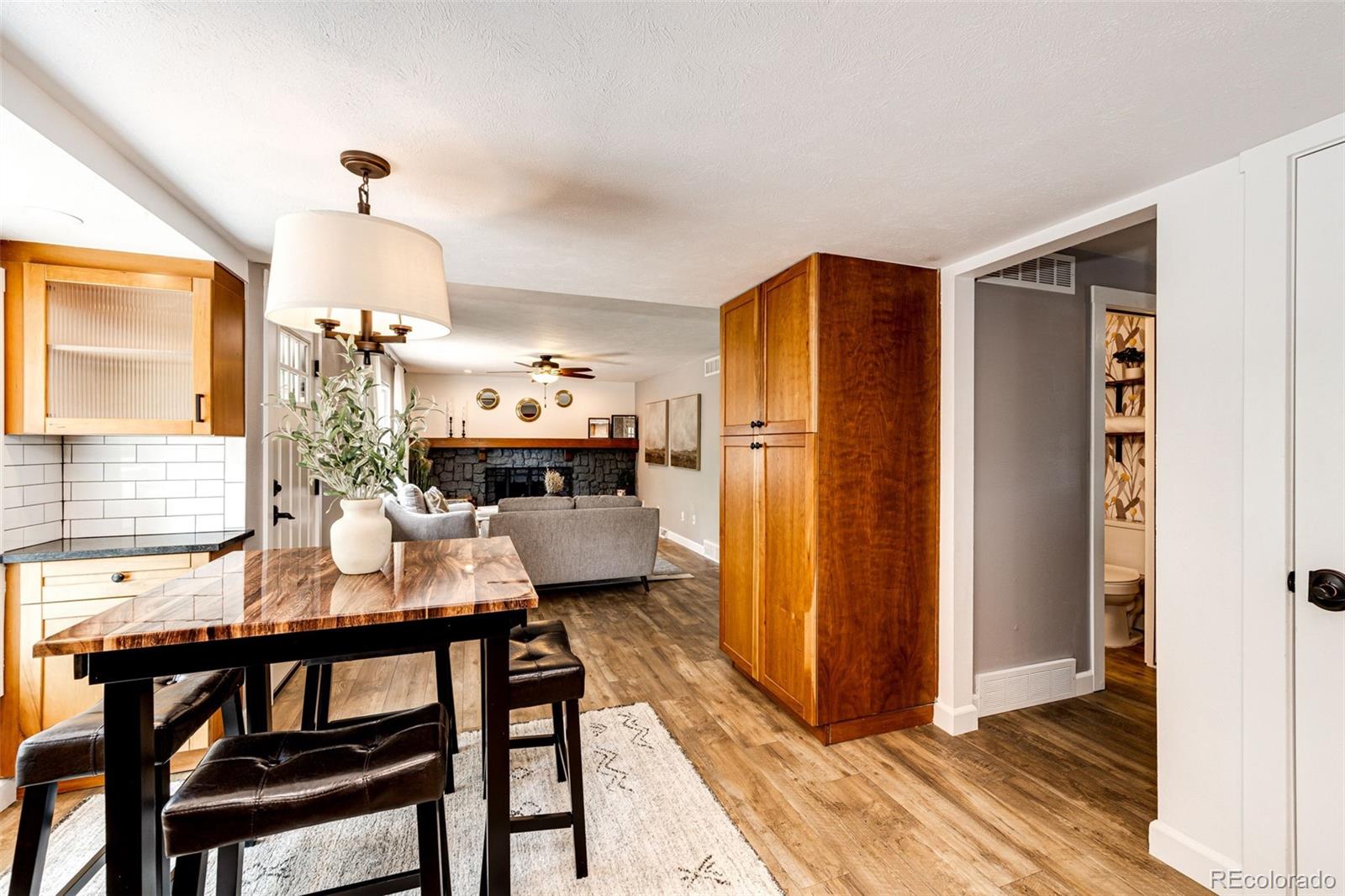 6009 S Jamaica Circle