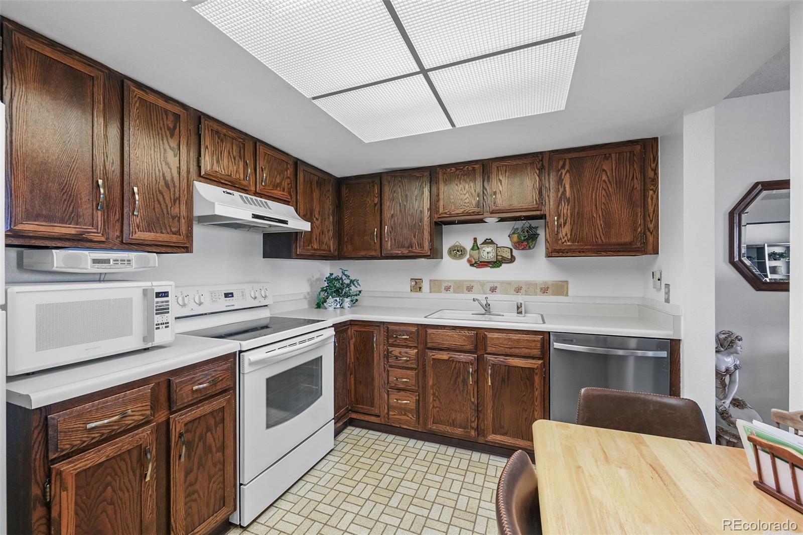 13902 E Marina Drive Unit: 303