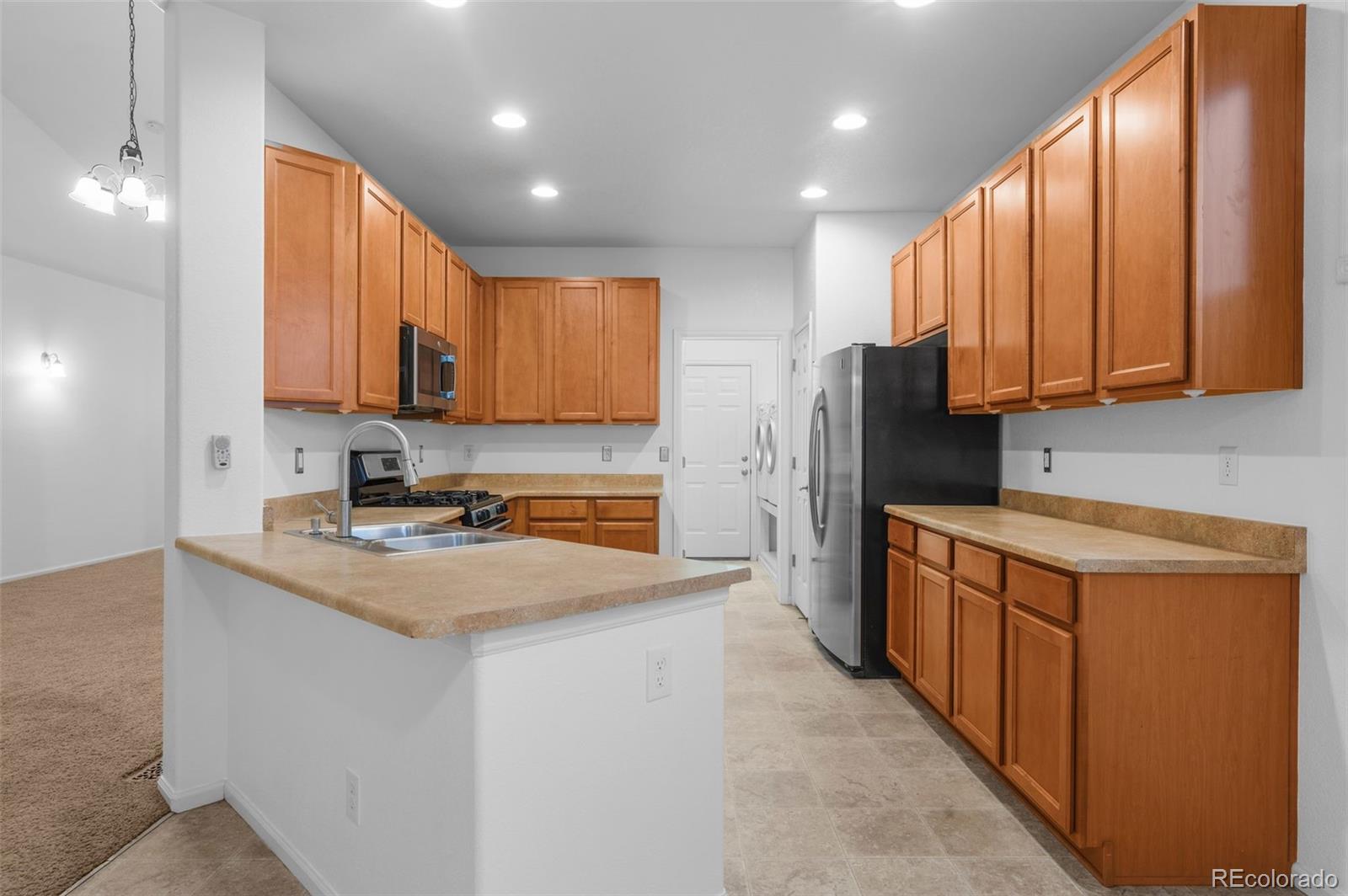 23420 E Berry Avenue