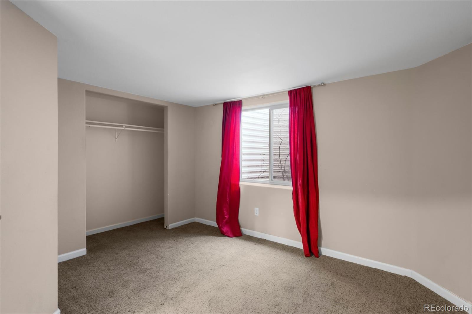 23420 E Berry Avenue