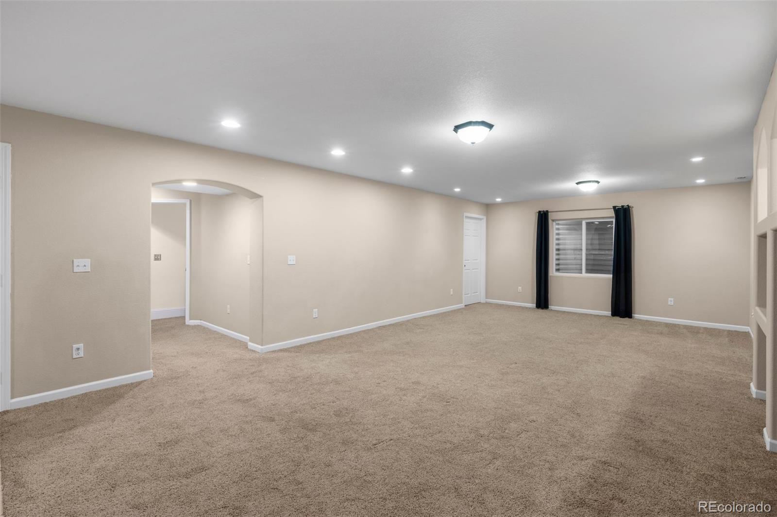 23420 E Berry Avenue