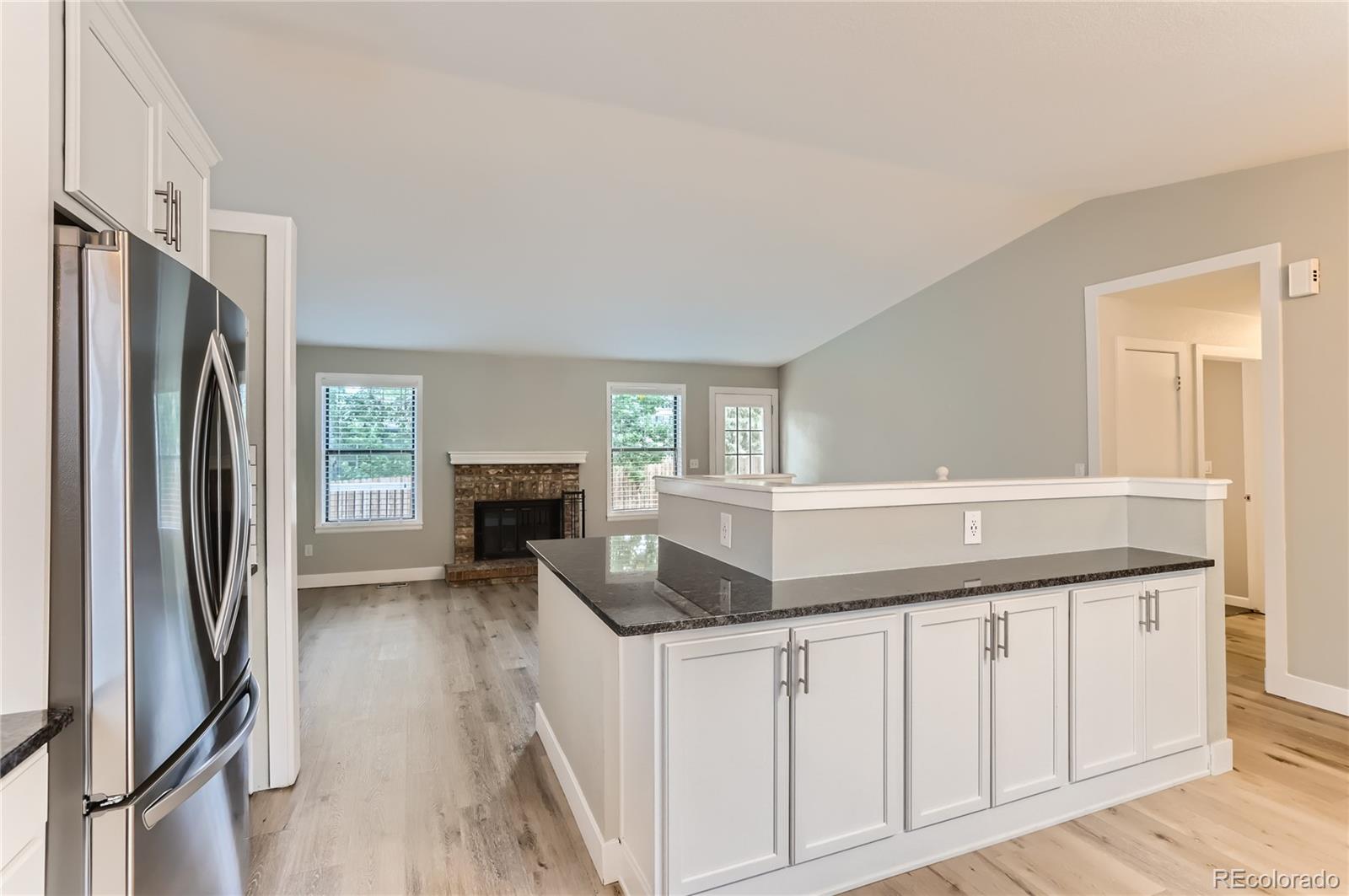 6823 S Everett Street