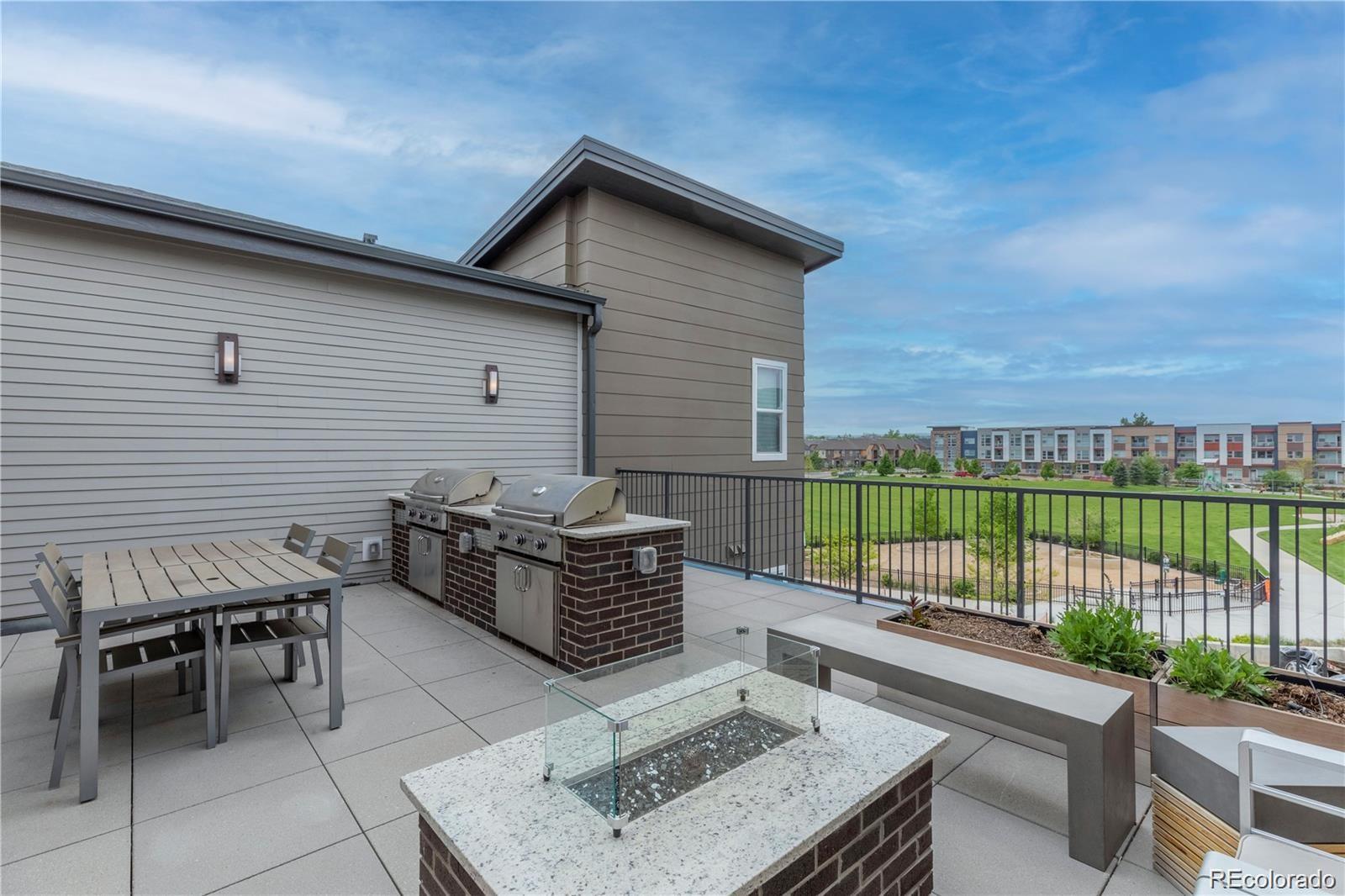 460 E Fremont Place Unit: 301
