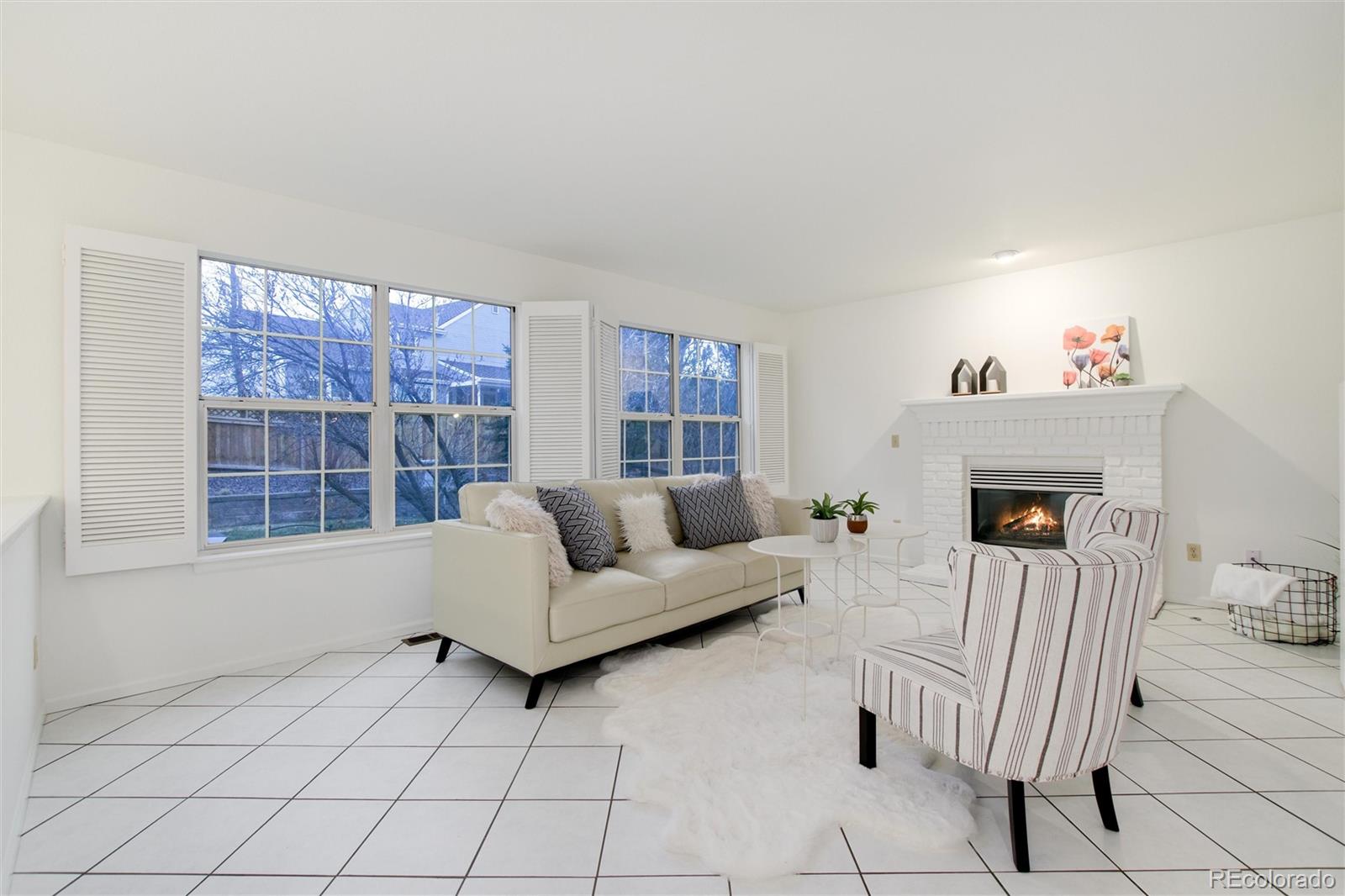 9674 W Arlington Avenue