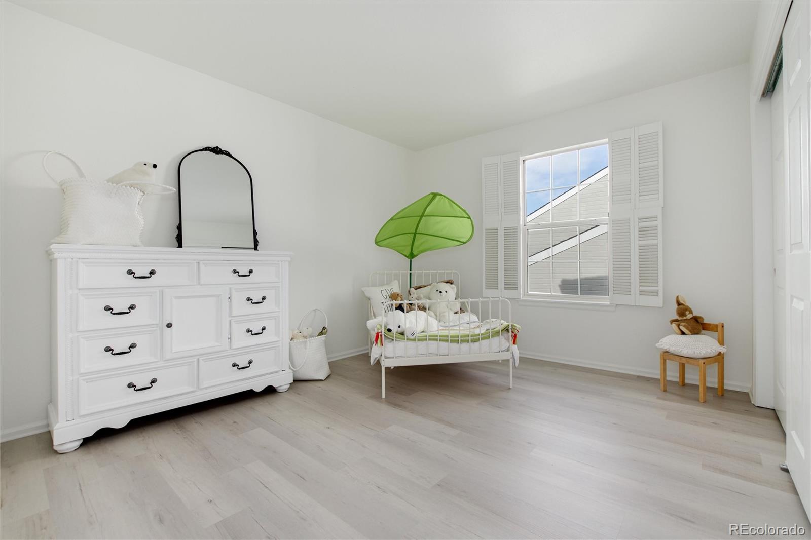 9674 W Arlington Avenue