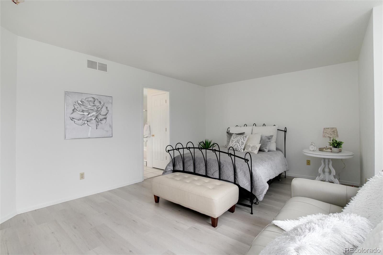 9674 W Arlington Avenue