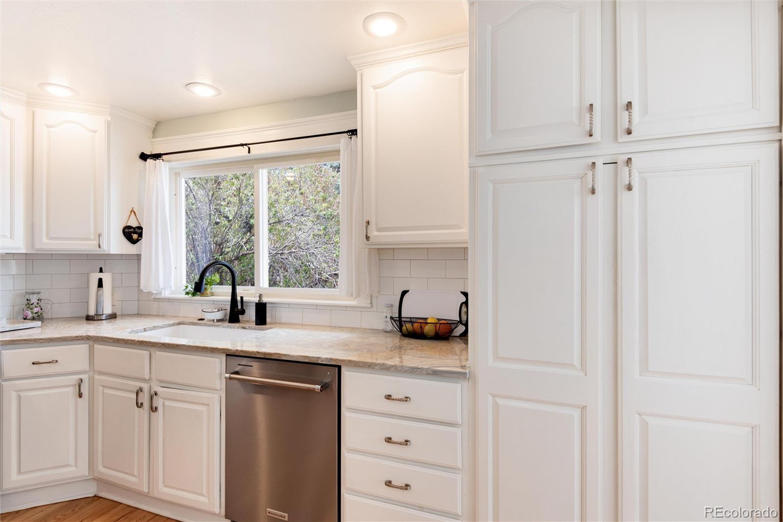 6192 S Pennsylvania Street