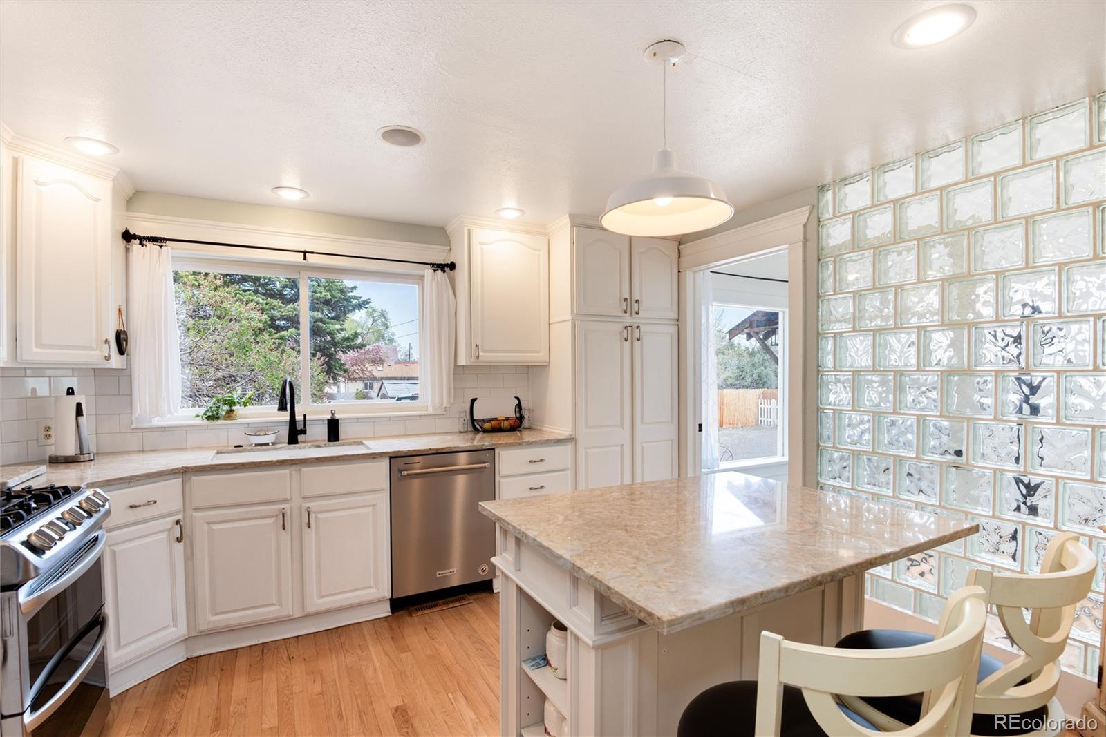 6192 S Pennsylvania Street